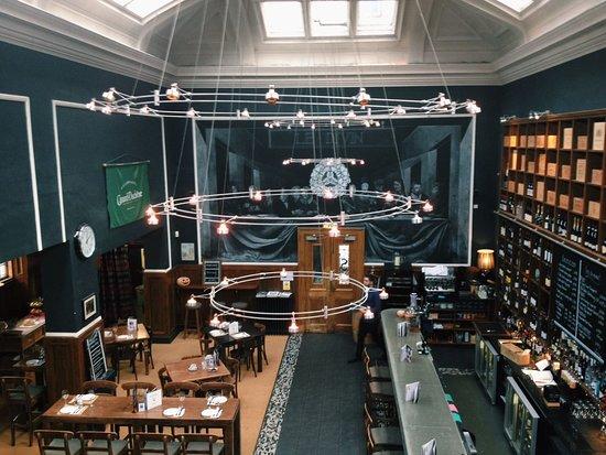 Le Di-Vin Winebar