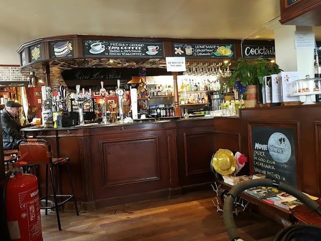The Esplanade Bar & Restaurant